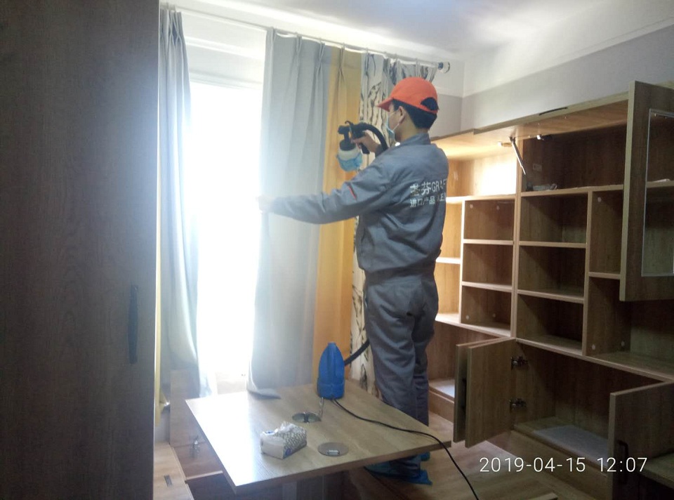 臥室窗簾噴涂施工 臥室窗簾噴涂施工
