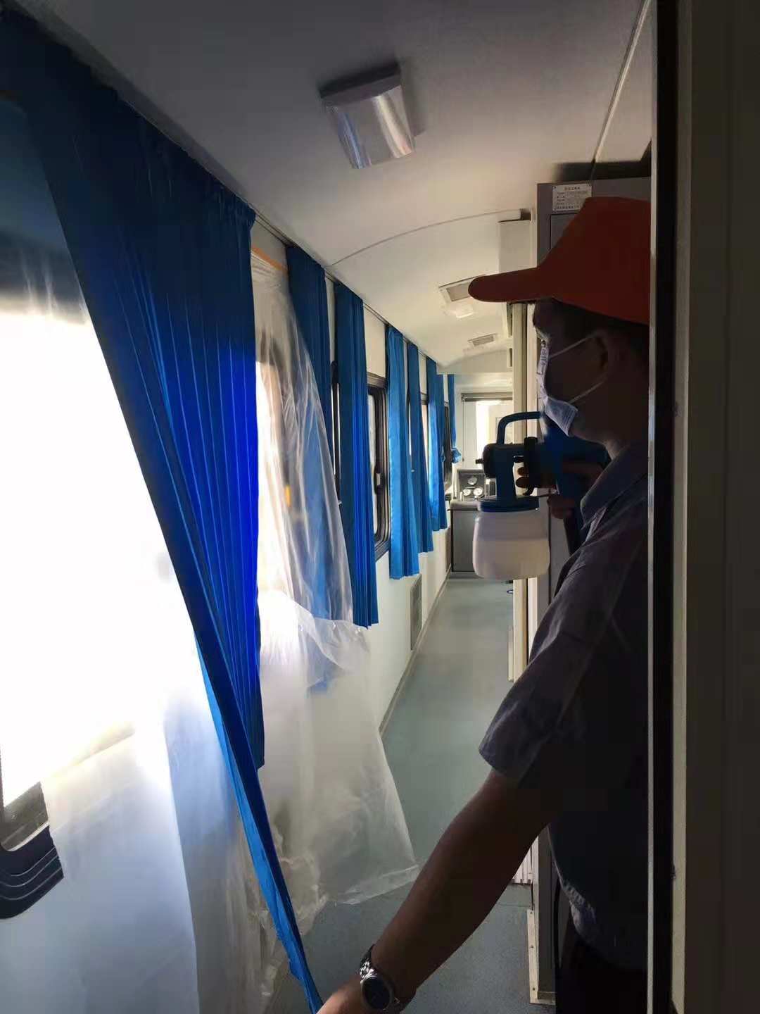 車內(nèi)過道窗簾噴涂施工治理 車內(nèi)過道窗簾噴涂施工治理