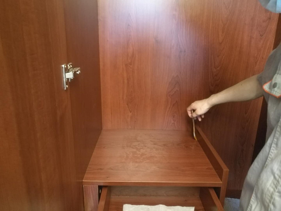 柜子接縫處刷子精細(xì)化施工治理 柜子接縫處刷子精細(xì)化施工治理