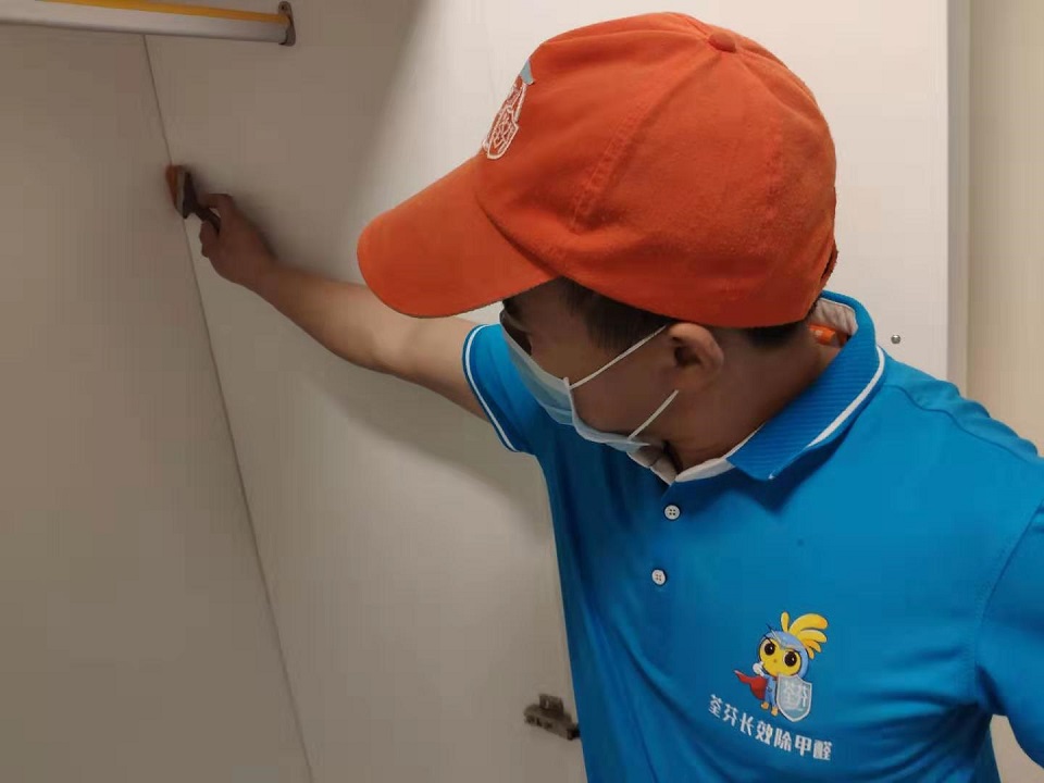 柜子接縫處刷子精細化施工治理 柜子接縫處刷子精細化施工治理