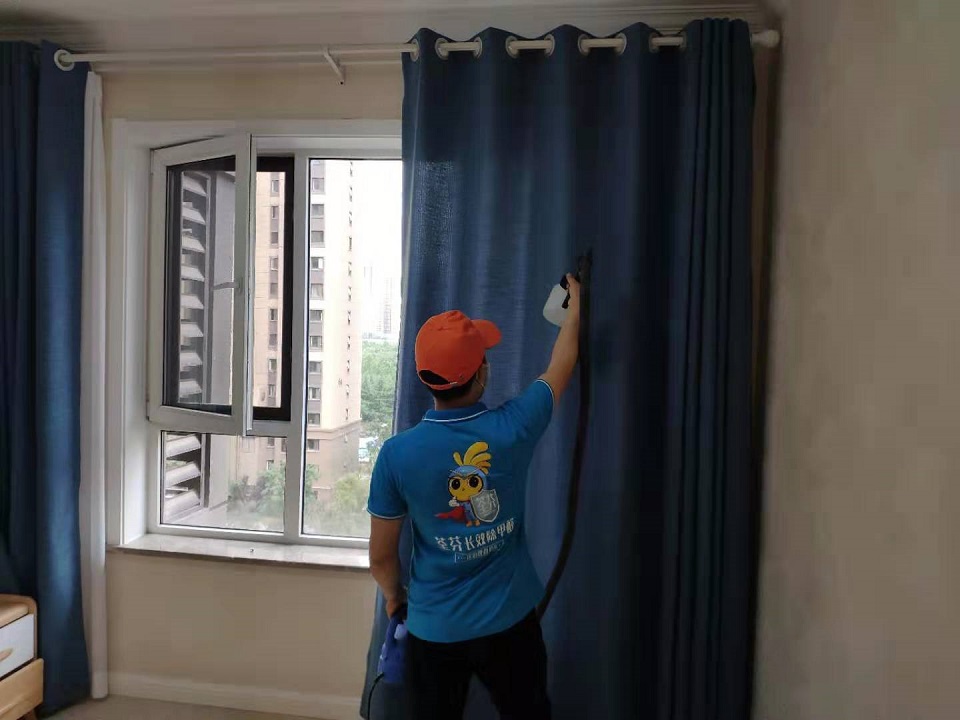 臥室窗簾布藝噴涂施工 臥室窗簾布藝噴涂施工