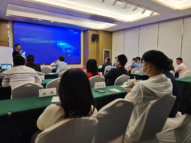 銀光環境董事長杜煒東 銀光環境董事長杜煒東