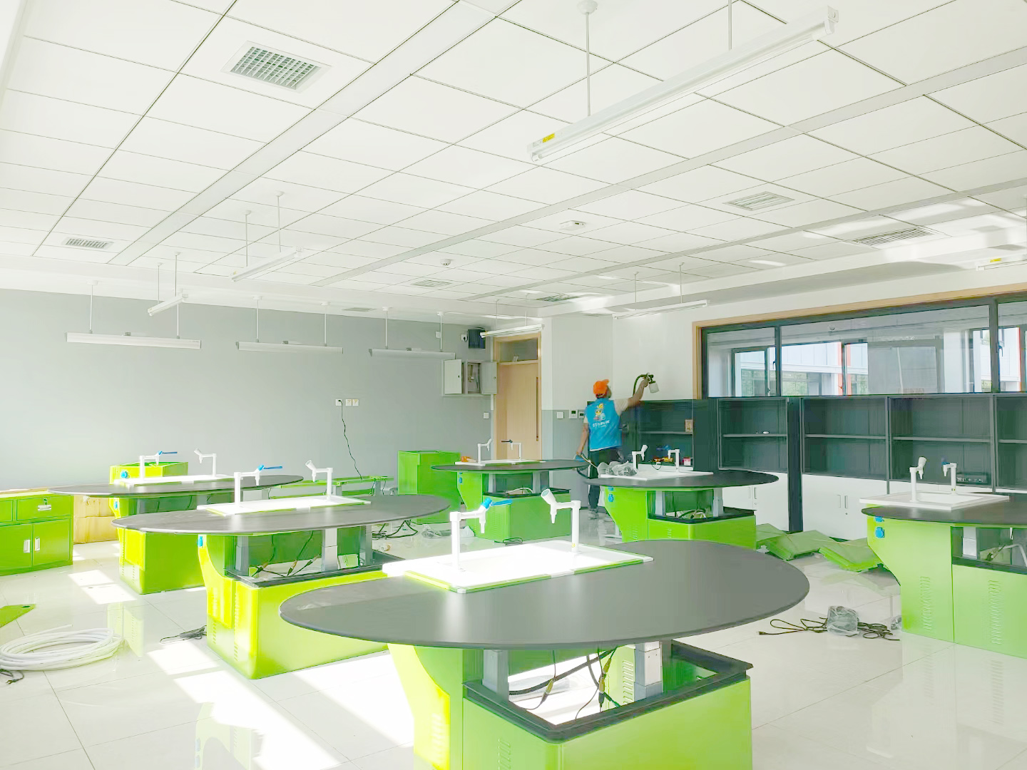 學校實驗室全方位噴涂治理施工 學校實驗室全方位噴涂治理施工