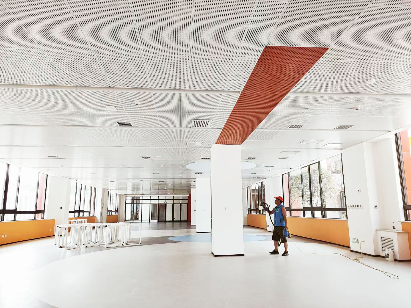 學校大廳噴槍施工治理 學校大廳噴槍施工治理