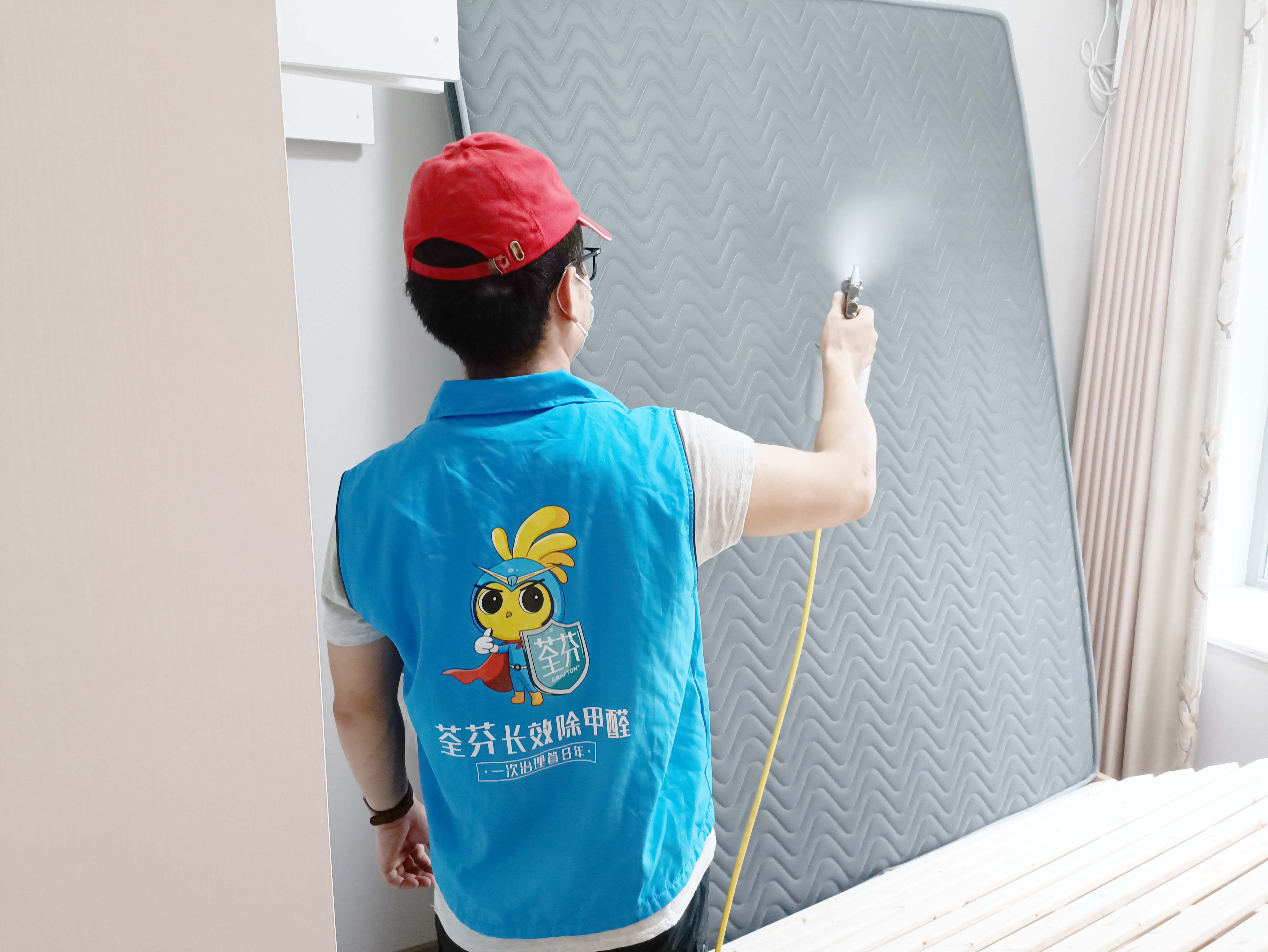 臥室床墊噴槍施工治理甲醛 臥室床墊噴槍施工治理甲醛